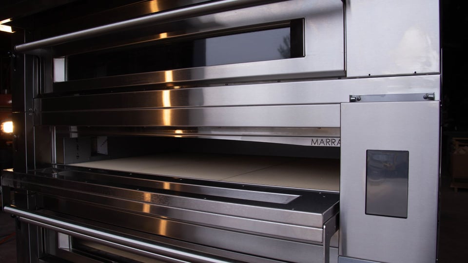 Commercial Electric stackable deck oven